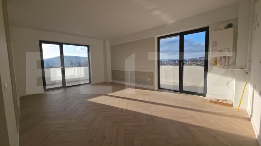 Apartament cu 3 camere decomandat în Independenței — fotografia 1