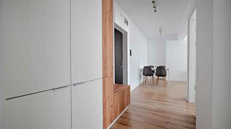 Apartament cu 3 camere decomandat, mobilat în Militari