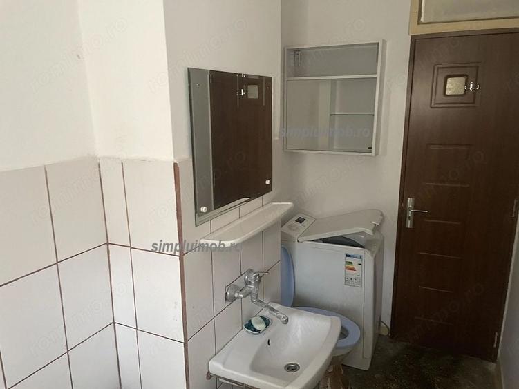 Garsonieră decomandată, mobilată în Lujerului