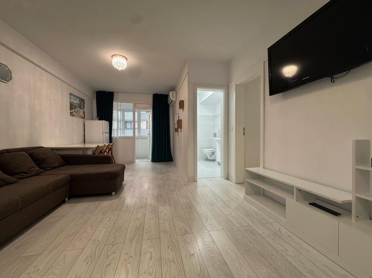 Apartament cu 2 camere decomandat în Valea Adâncă