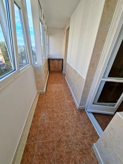 Apartament cu 3 camere semidecomandat în Ștefan cel Mare