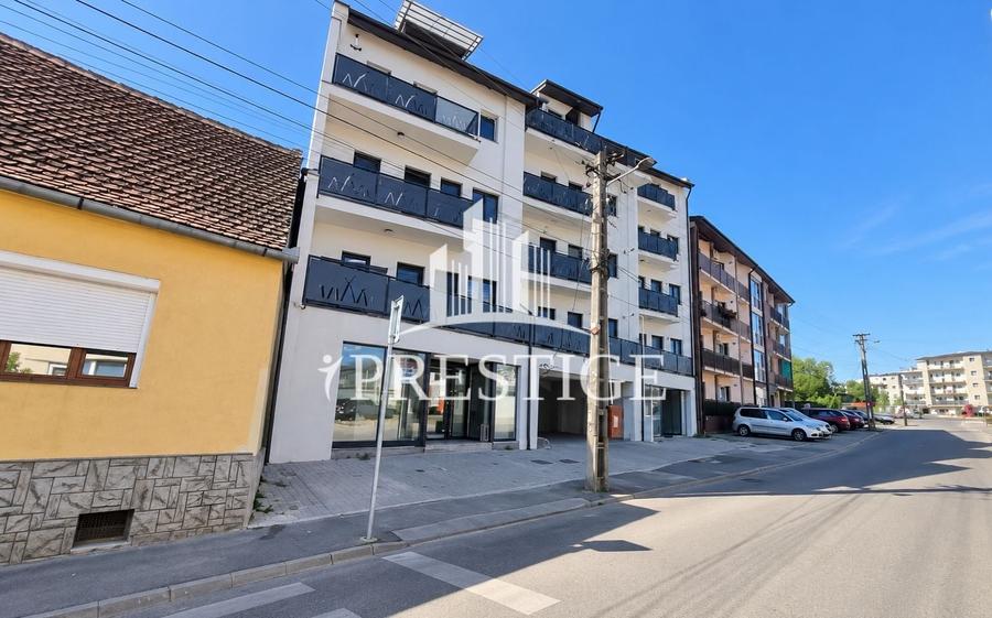 Apartament cu 3 camere decomandat în Turnișor