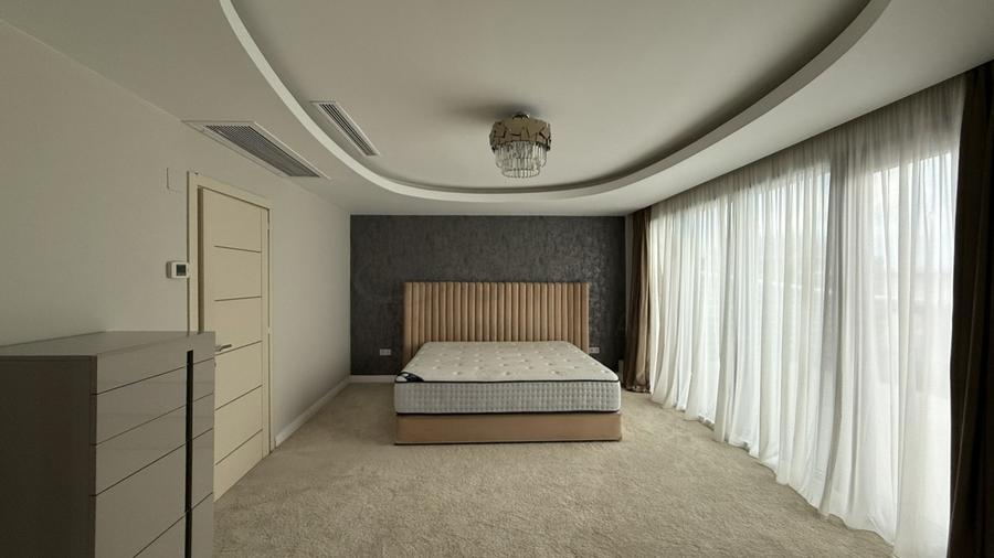 Apartament cu 5 camere decomandat, mobilat în Herăstrău