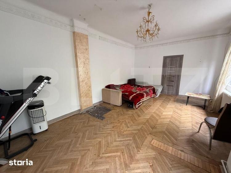 Casă cu 5 camere cu Teren 241 Mp în Transilvaniei