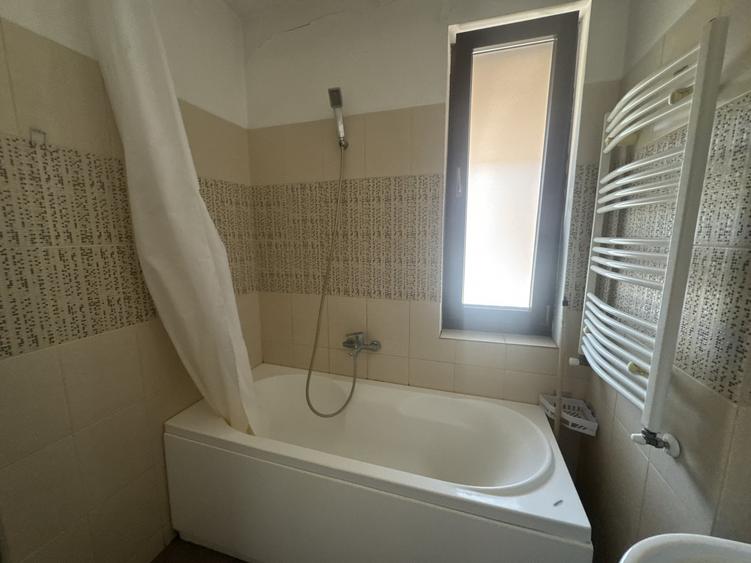 Apartament cu 2 camere decomandat, mobilat în Băneasa