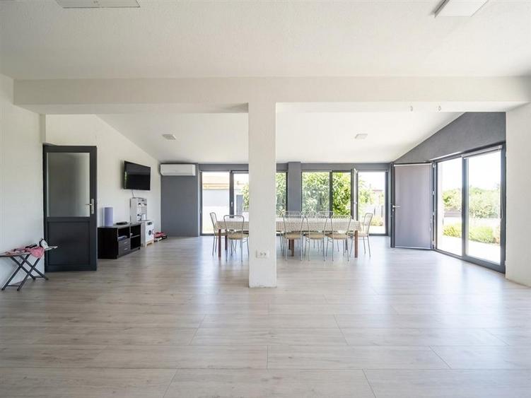Casă cu 3 camere cu Teren 565 Mp în Sântandrei