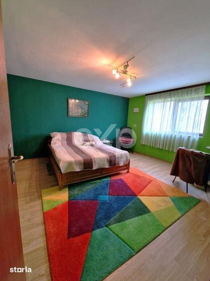 Casă cu 10 camere cu Teren 1100 Mp în Gura Șuții