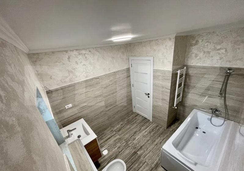 Casă individuală cu 4 camere cu Canalizare în Tomești