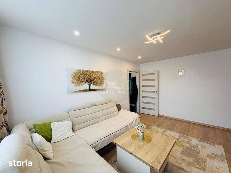Apartament cu 3 camere decomandat în Central