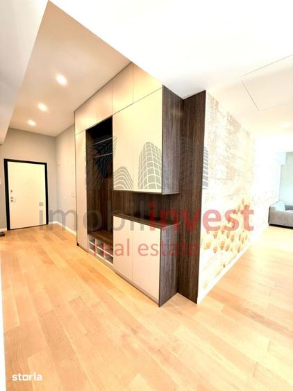 Apartament cu 3 camere, mobilat în Tei