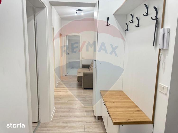 Apartament cu 3 camere decomandat, mobilat în Berceni