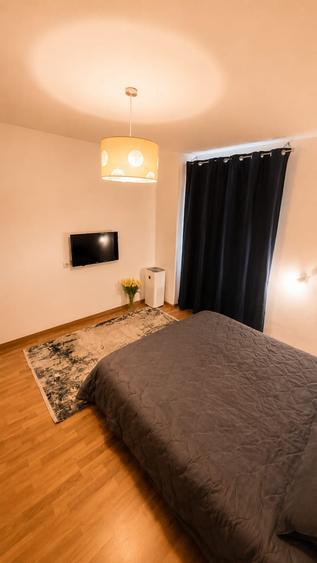 Apartament cu 2 camere decomandat, mobilat în P-ta Presei Libere