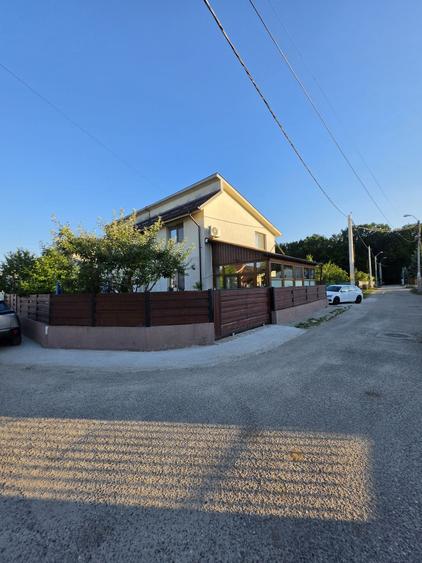 Casă cu 3 camere în Uiasca