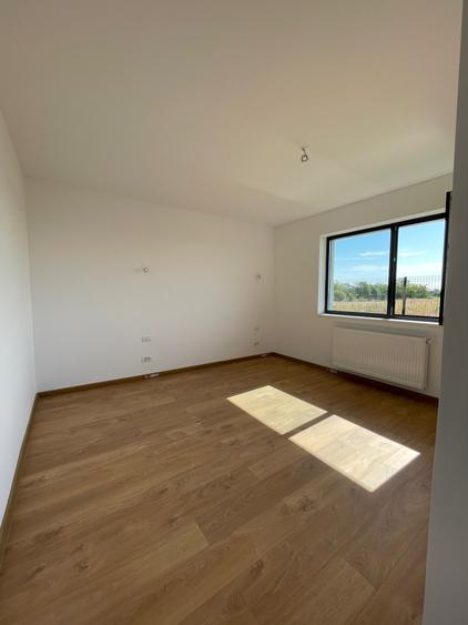 Casă individuală cu 4 camere cu Teren 350 Mp în Ciorogârla