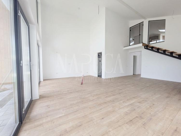 Duplex cu 4 camere cu Canalizare în Iosia