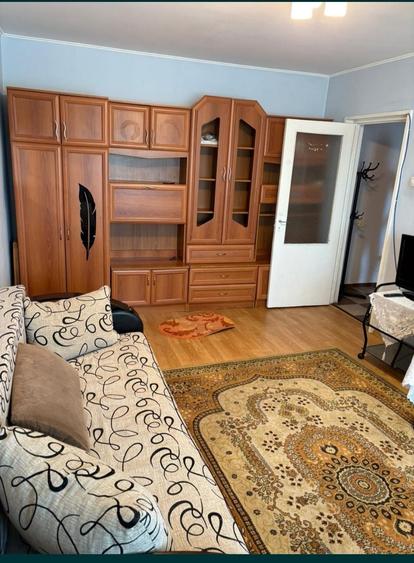 Apartament cu 2 camere decomandat în Metalurgie