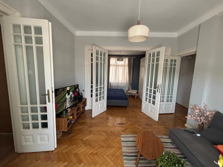 Apartament cu 2 camere decomandat în Cișmigiu