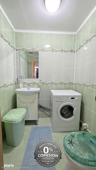 Apartament cu 3 camere decomandat, mobilat în Traian