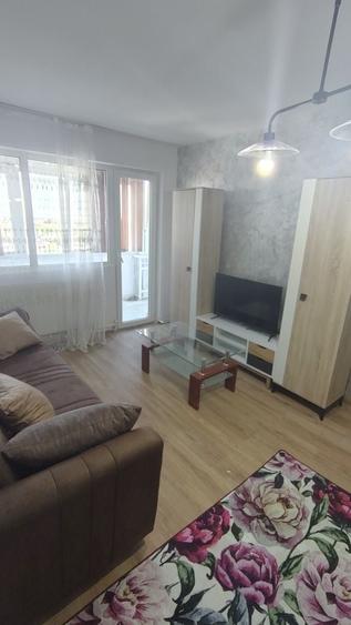 Apartament cu 3 camere decomandat în Dacia