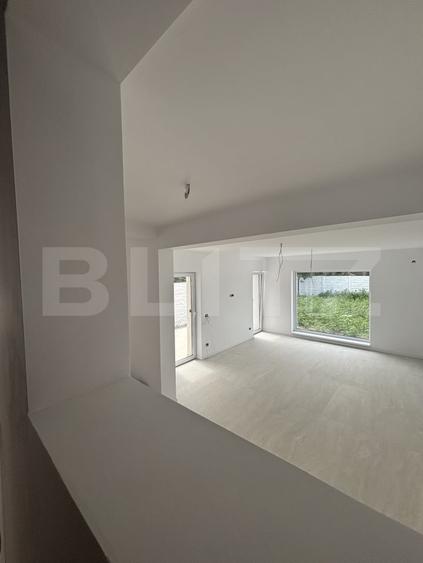 Duplex cu 4 camere cu Canalizare în Ghiroda