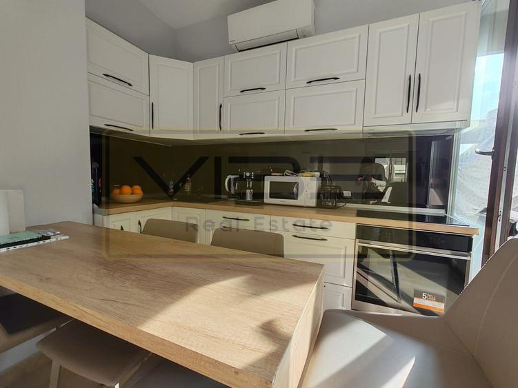Apartament cu 4 camere semidecomandat, mobilat în Ultracentral