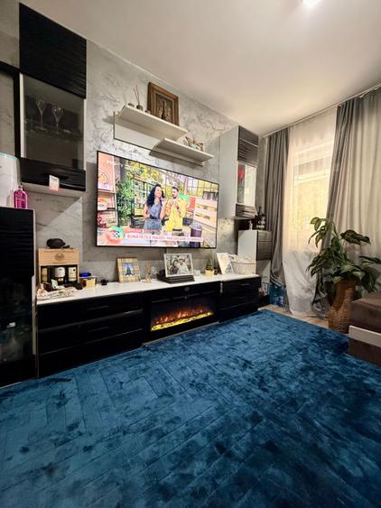 Apartament cu 3 camere decomandat în Dudu