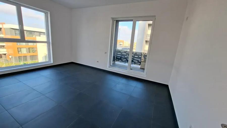 Apartament cu 3 camere decomandat în Theodor Pallady