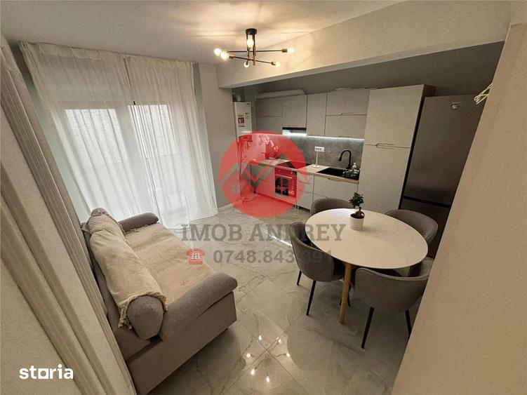 Apartament cu 3 camere decomandat în E3