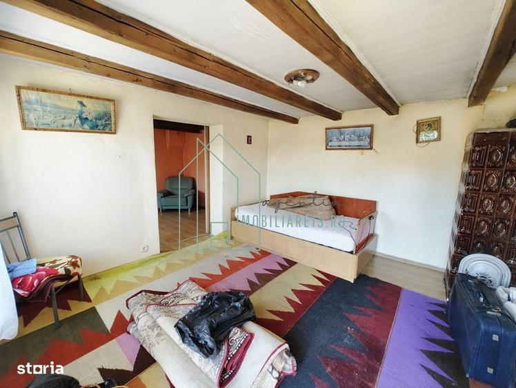Casă cu 4 camere în Cut