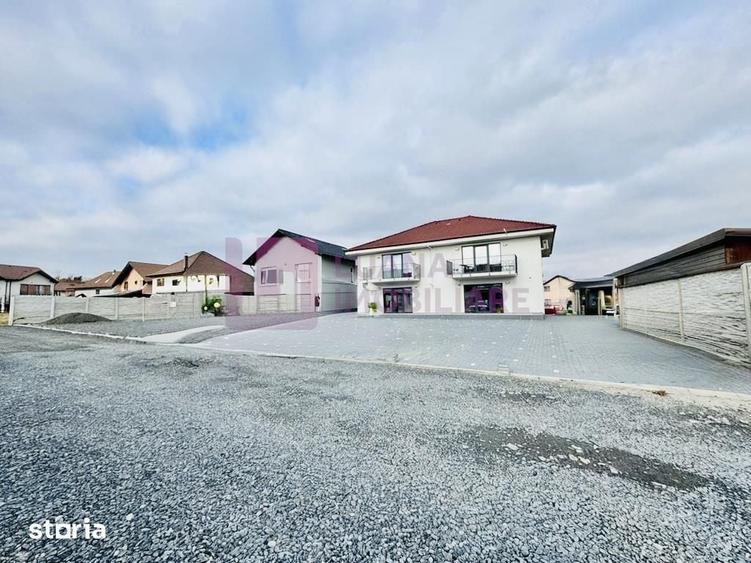 Casă cu 8 camere cu Teren 824 Mp în Central