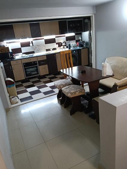 Casă cu 4 camere cu Teren 15 Mp în Central