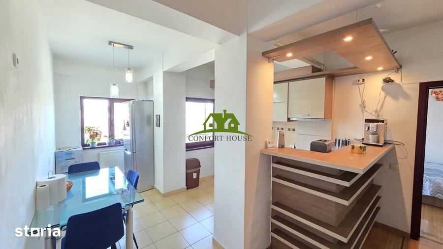 Apartament cu 3 camere decomandat în Republicii