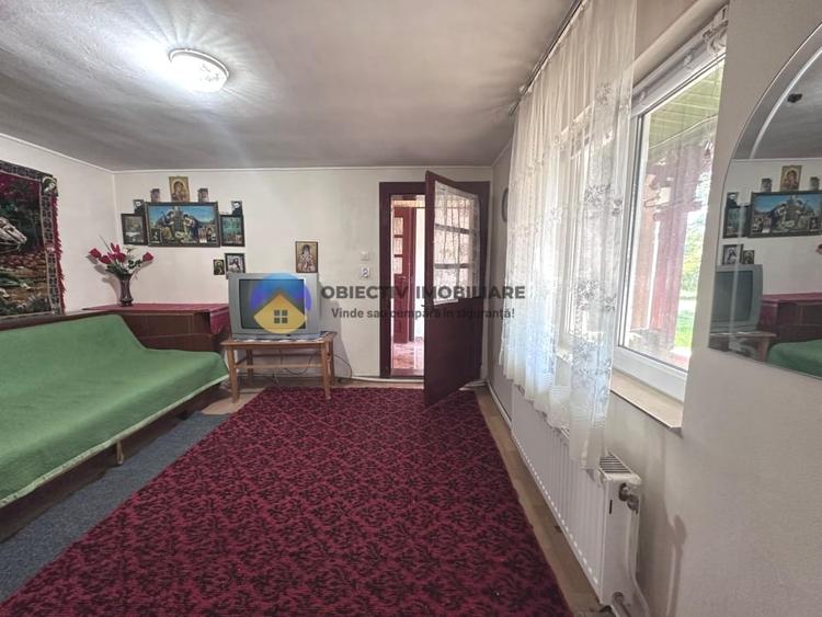Casă cu 6 camere cu Teren 6329 Mp în Alexandru cel Bun