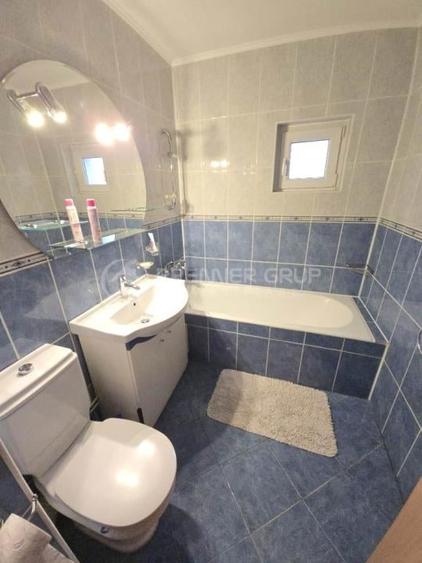 Apartament cu 3 camere decomandat, mobilat în Central