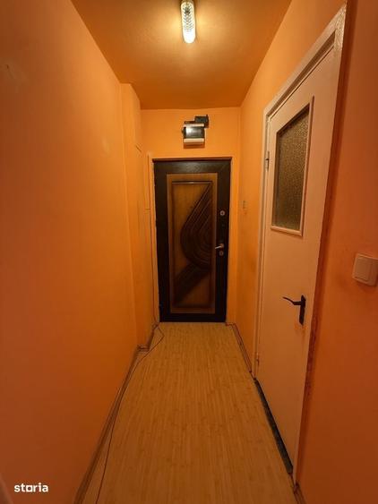 Apartament 3 camere, etaj 2, semidecomandat - Piata Doina - 9