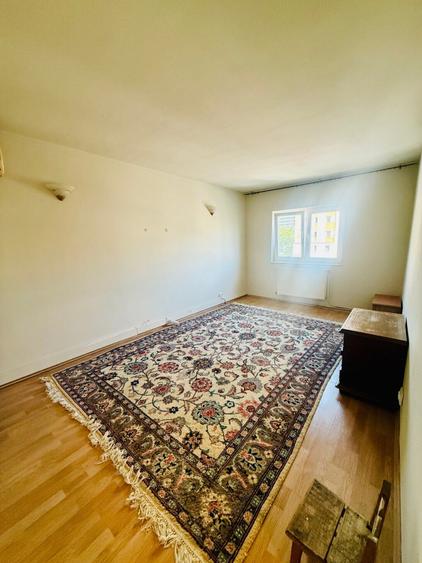 Apartament cu 3 camere decomandat, mobilat în Păcurari