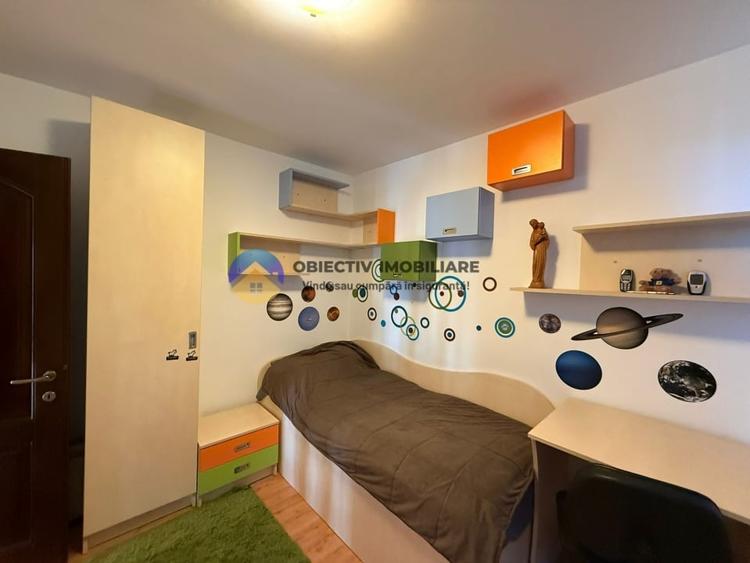 Apartament cu 2 camere decomandat, mobilat în Central