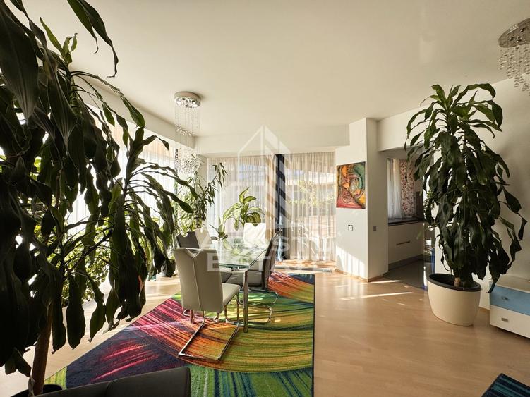 Apartament cu 3 camere semidecomandat, mobilat în Elisabetin