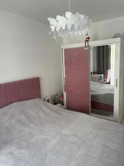 Apartament cu 2 camere semidecomandat, mobilat în Florești — fotografia 3