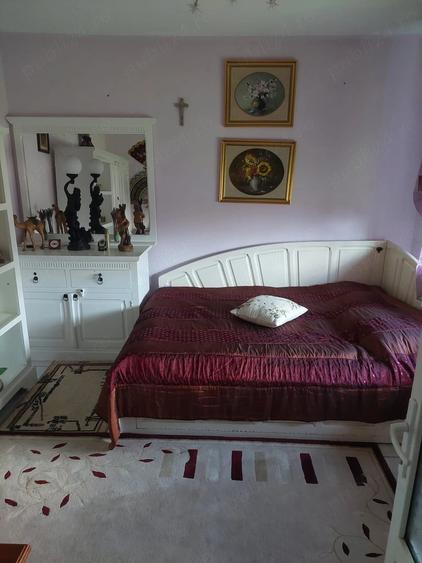 Casă cu 5 camere cu Teren 2100 Mp în Scorțaru Vechi