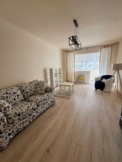 Apartament cu 2 camere decomandat în Ștefan cel Mare