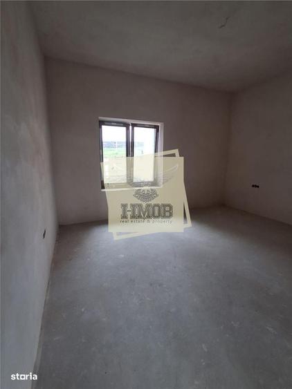Casă cu 4 camere cu Teren 329 Mp în Șura Mică