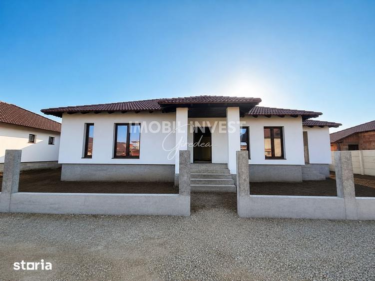 Casă cu 4 camere cu Teren 500 Mp în Ighiu