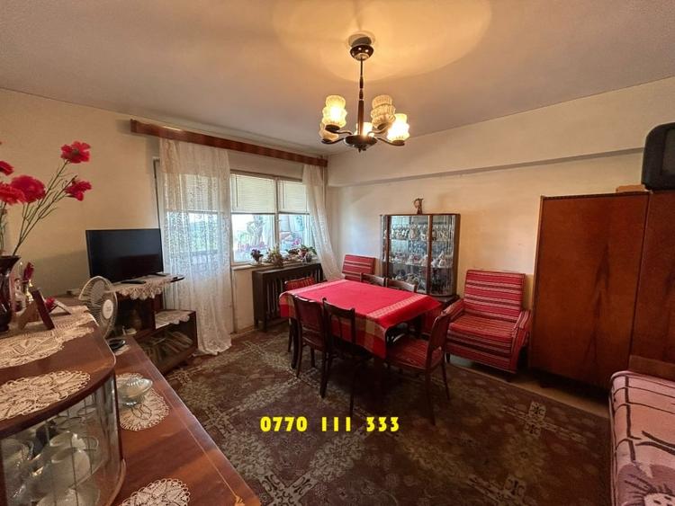 Apartament cu 2 camere decomandat în Viziru 3