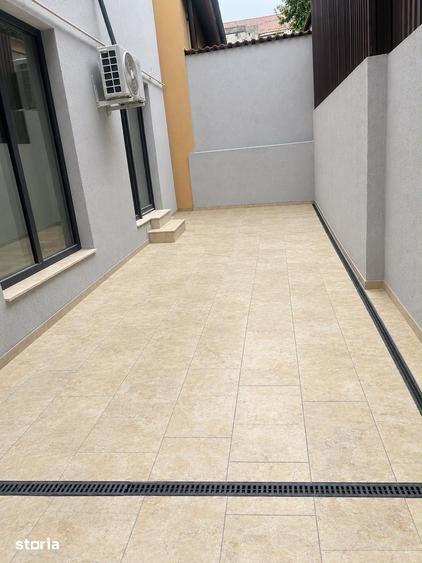 Apartament cu 3 camere în Calea București