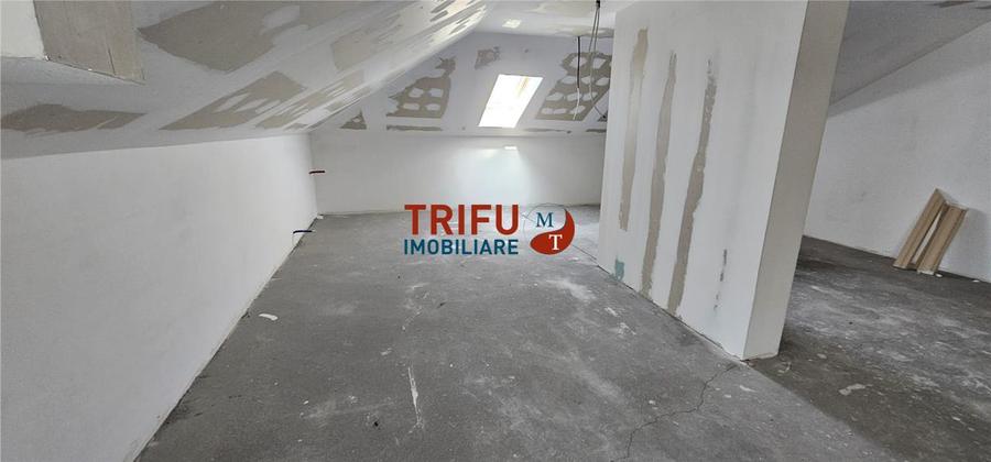 Casă individuală cu 9 camere cu Canalizare în Ciugud
