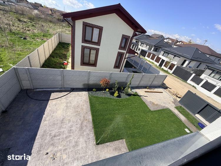 Casă cu 4 camere cu Teren 270 Mp în Central
