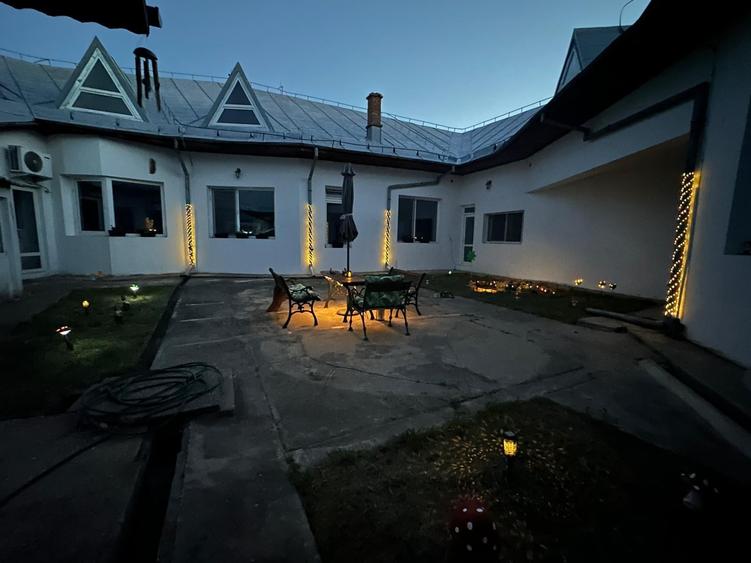Casă cu 4 camere cu Teren 14360 Mp în Dragomirești-Deal