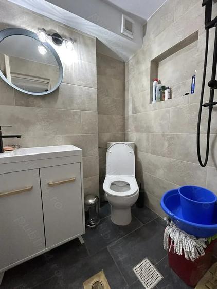 Casă cu 4 camere cu Teren 200 Mp în Central