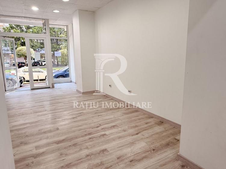 Spațiu comercial, de 120 mp, în Dacia